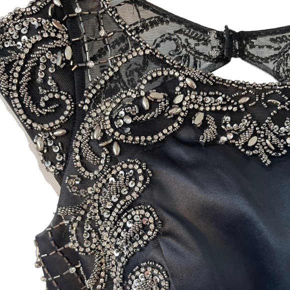 AFTER FIVE beautiful beading top - Picture 3 of 7